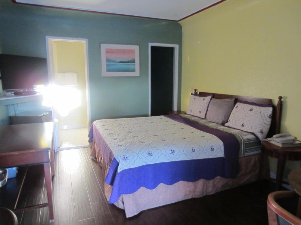 King Room interior